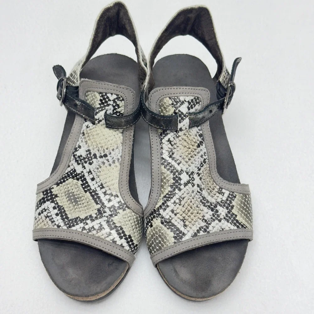 Naot Fiona Snakeskin Wedge Sandals Adjustable Buckle Cork Footbed Size 36/5.5